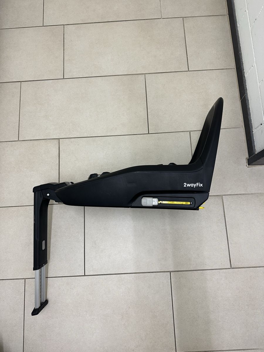 Maxi-Cosi Auto-Kindersitze: Maxi cosi 2 way fix Station – Gebraucht aus Dietikon von mike.thorton