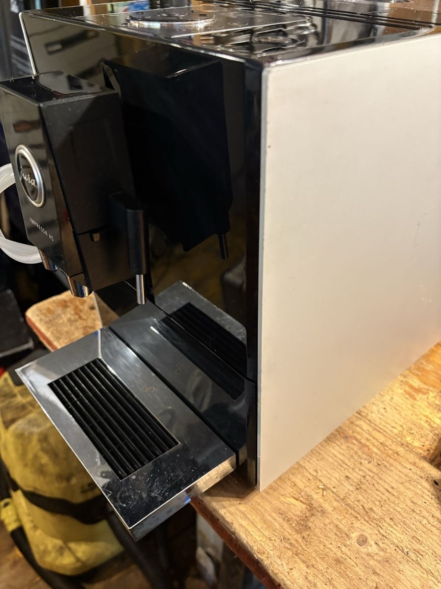 Jura Machines à café & Machines à expresso: Jura A5 – D'occasion à steffisburg par Fluehli3 3