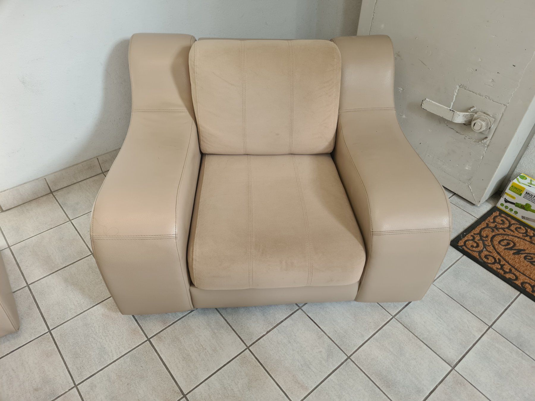 Divani: Fauteuil – Usato da Monthey venduto da 187-zeroo 2