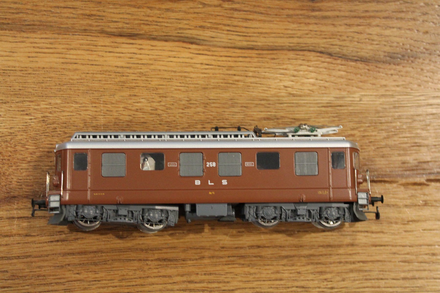Locomotive Ae 4/4 258 du BLS de Hag 183 (D'occasion) à Peseux pour CHF ...