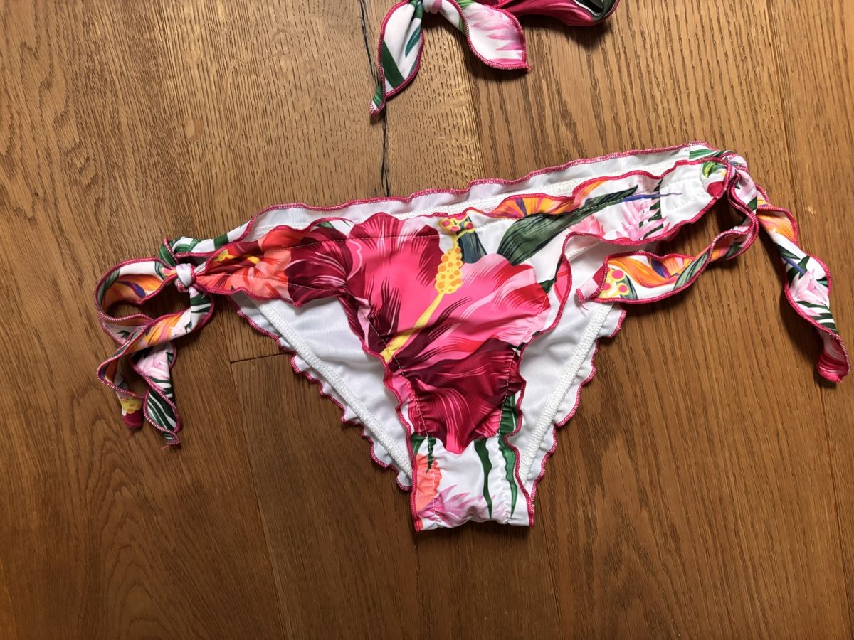 Costumi da bagno & Bikini: Bikini Tropenmuster Gr. S Neuwertig – Nuovo (secondo la descrizione) da St.Gallen venduto da Monrose 3
