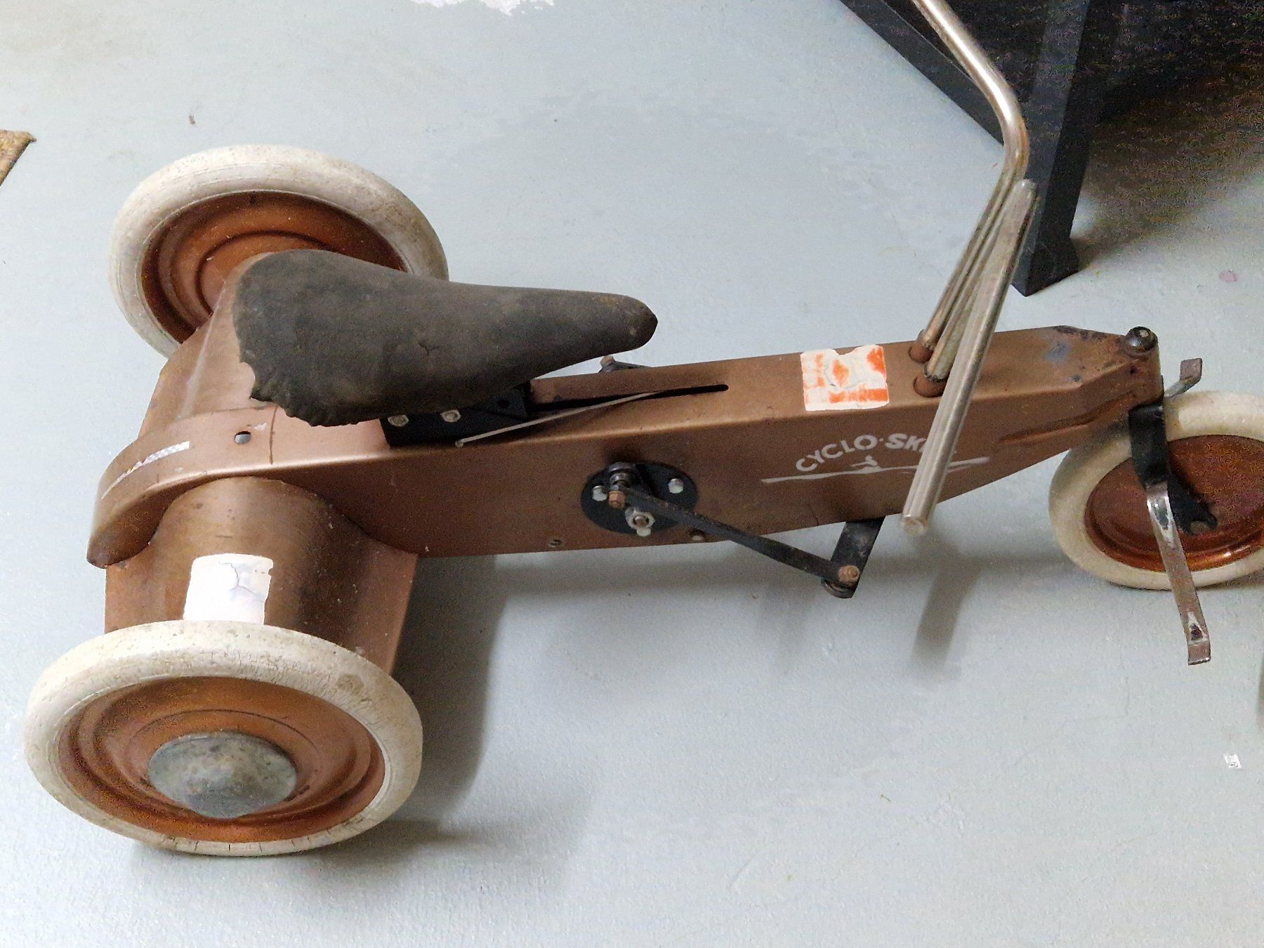 Veicoli per bambini: Cyclo Skiff Antikes Holländer-Dreirad – Usato da Wikon venduto da digital4you 7