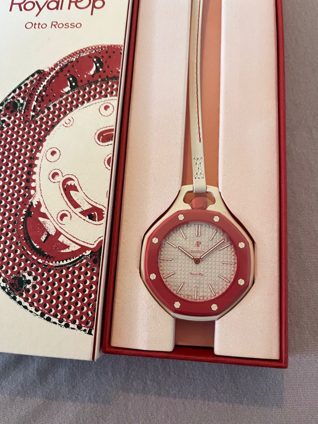 Swatch Orologi: Swatch Royal Pop Otto Rosso – Nuovo e nell'imballaggio originale da Kriens venduto da icekev 1
