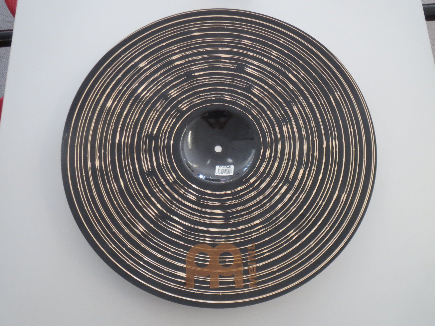Strumenti musicali: Meinl Classic Custom Dark Crash 20" – Usato da Hüttwilen venduto da Andmithand 1