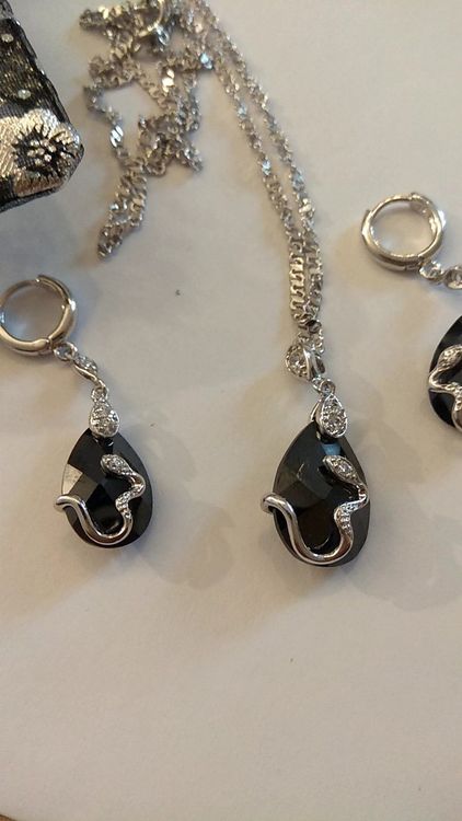 Autres bijoux: Fantastisches Set – Neuf avec emballage d'origine à Münchenbuchsee par Daniel0133 1