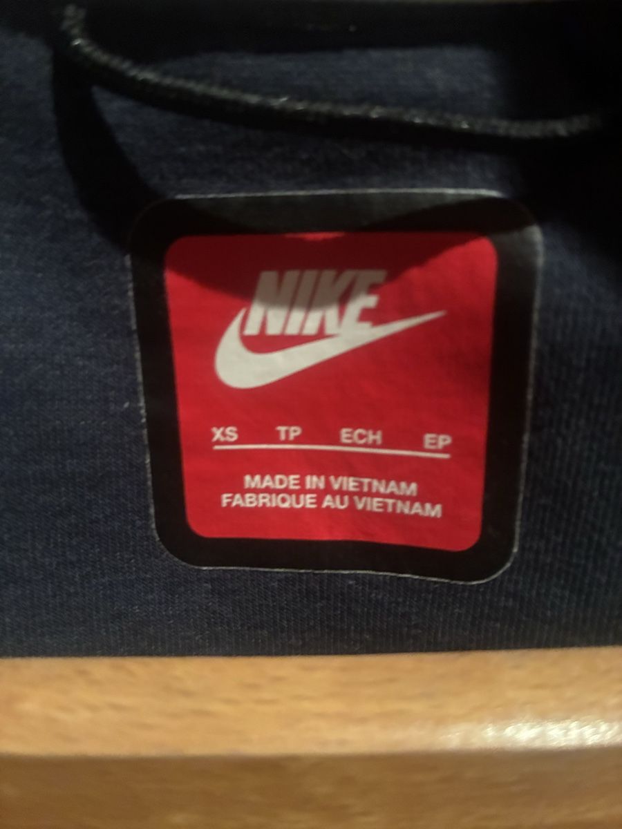 Nike Kleiderpakete: Nike zip-up hoodie – Neu (gemäss Beschreibung) aus Zürich von Sergio.BR 3
