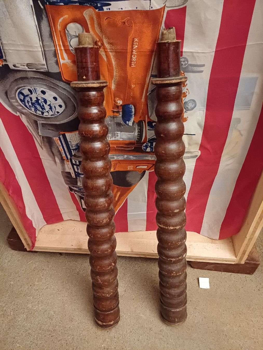 Articoli in legno: Gedrechselte Teile aus Holz – Usato da Embrach venduto da Olympia52 3