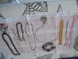 1 Lot alter Schmuck