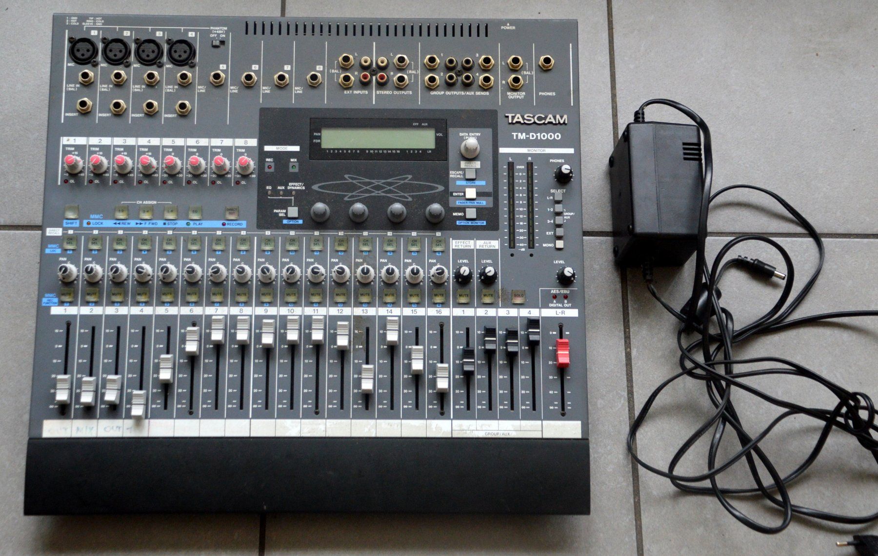 Tascam Console di mixaggio: Tascam TM-D1000  Digital mixing console – Usato da Collonges venduto da arashee