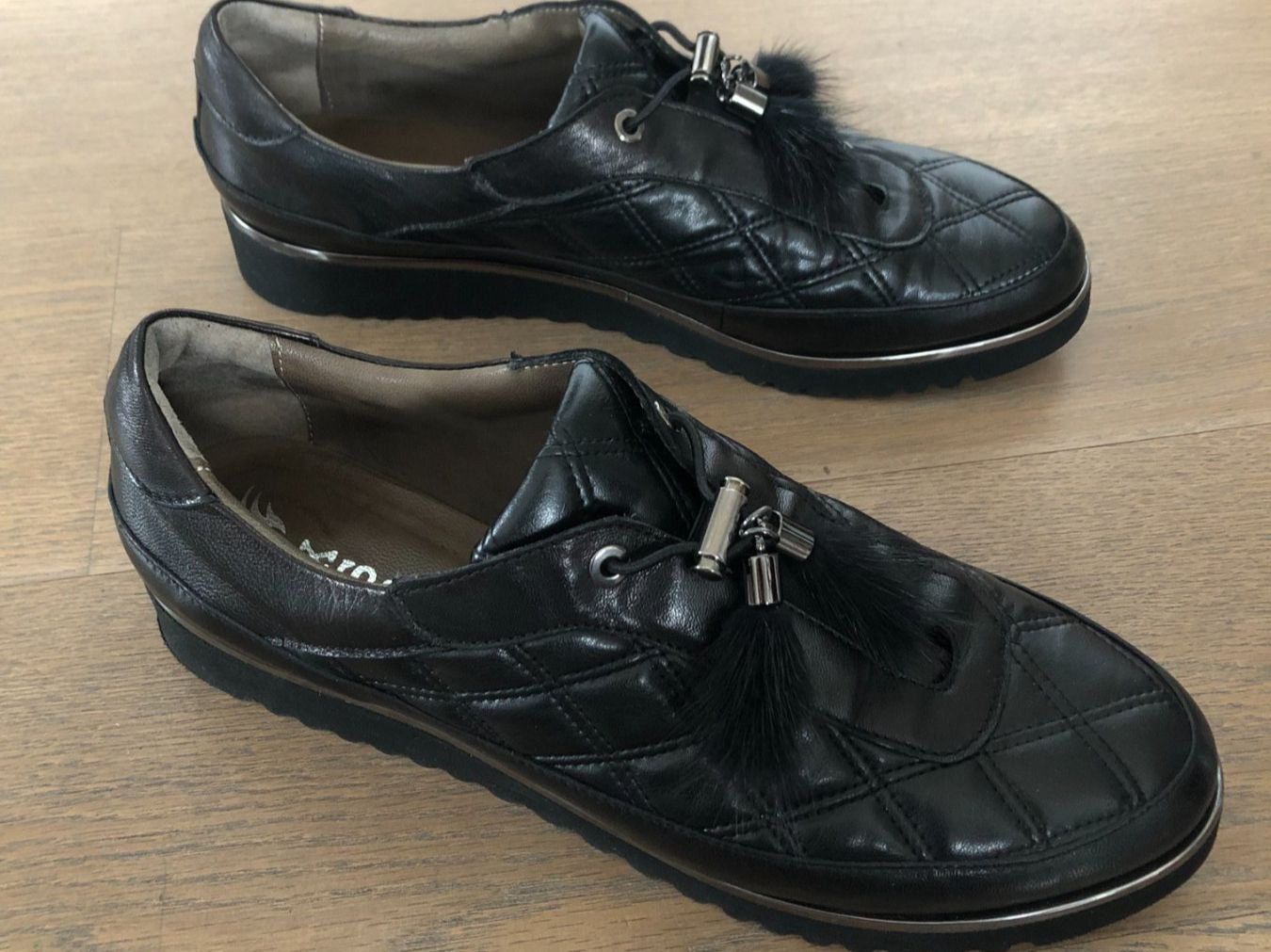 Damenschuhe: Mokassins schwarz Leder Xsa Gr. 39 – Gebraucht aus Samstagern von TAAF 4