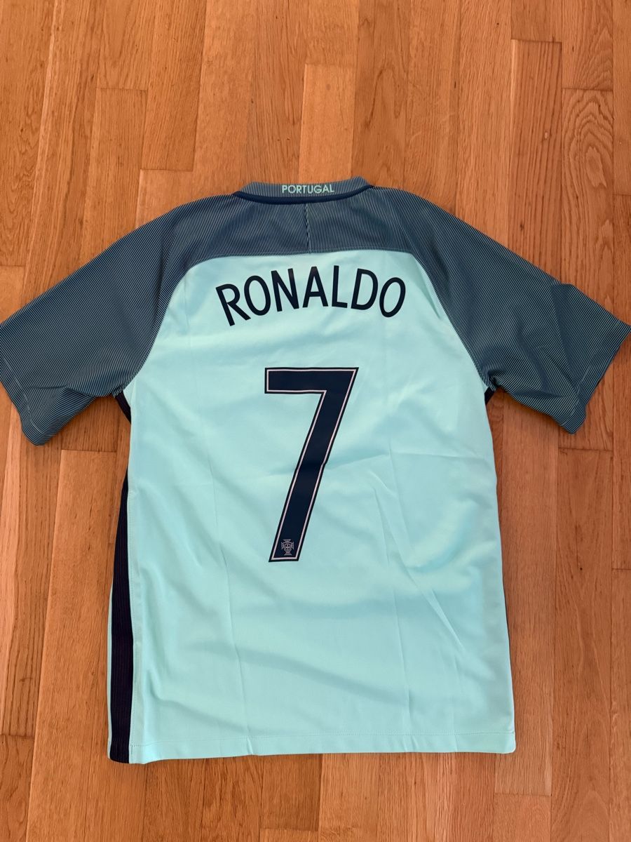 Nike Canottiere & Pantaloni: Portugal Trikot – Usato da Fehraltorf venduto da Bowling_54 1