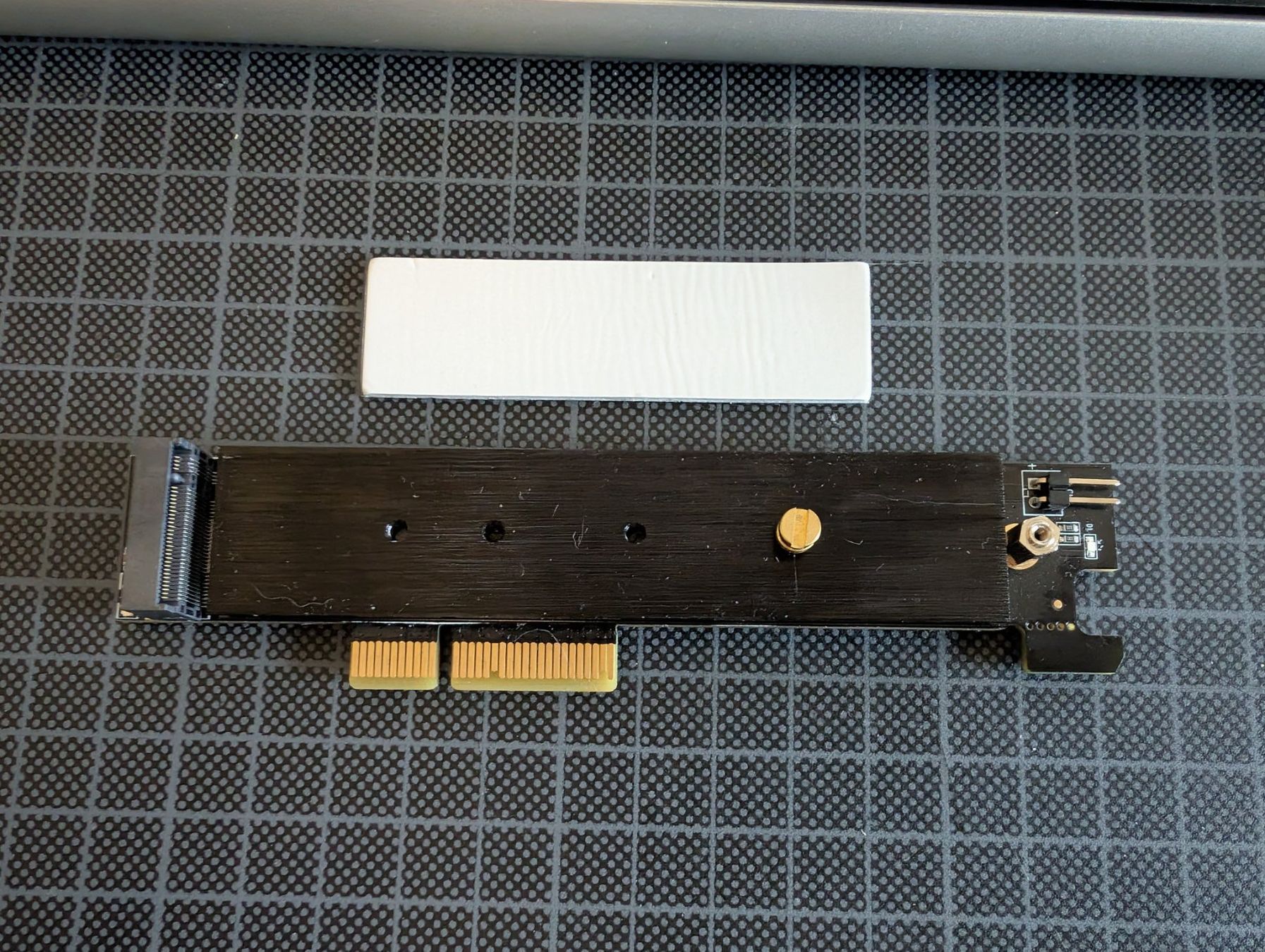 Dischi rigidi: Adaptateur m2 vers PCI-E Silverstone SST-ECM26-V2 – Usato da Delémont venduto da breacH 1