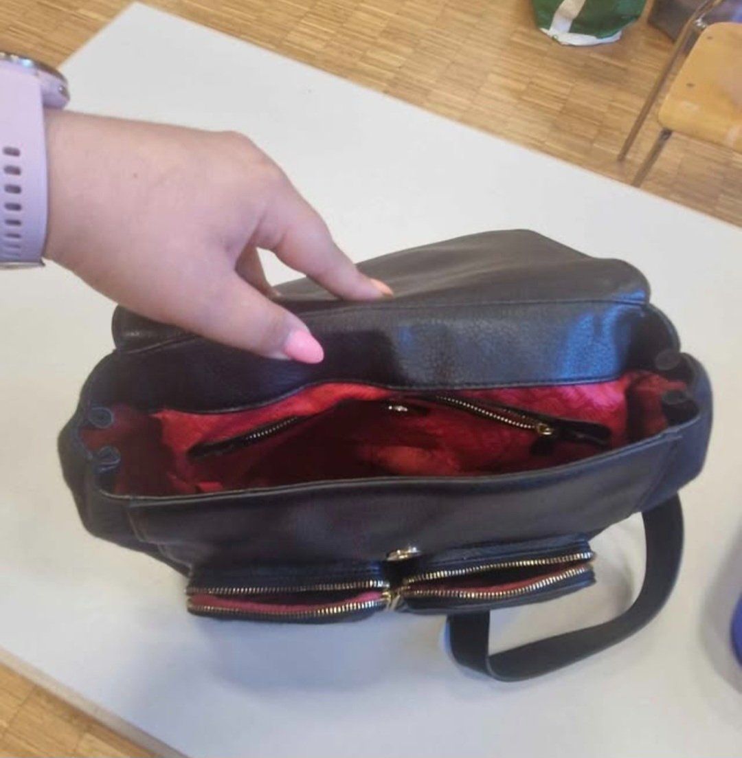 Moschino Zaini: Sac à dos Moschino – Usato da Sonceboz-Sombeval venduto da ser_7cxw 2