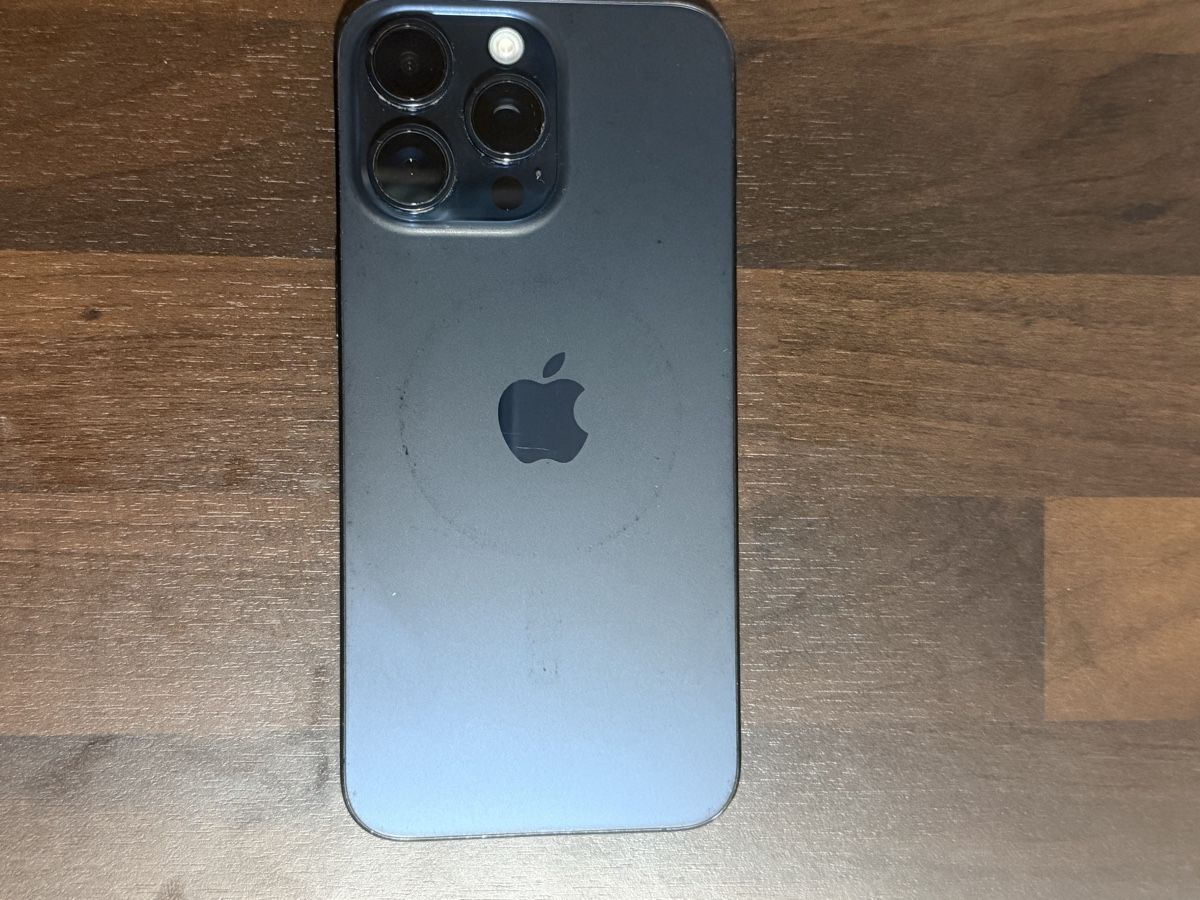 Apple Telefoni cellulari / Smartphones: Iphone 15Pro Max 256GB BlueTitan – Usato da Bülach venduto da Lukas_Behrens03 2