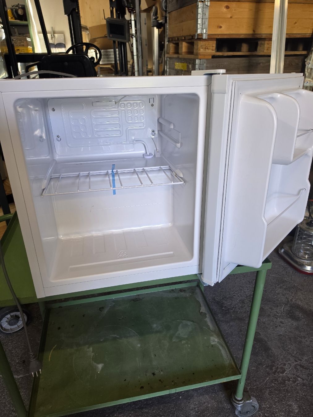 Réfrigérateurs: Minikühlschrank  – D'occasion à Wuppenau par Gastro.Wuppenau 1