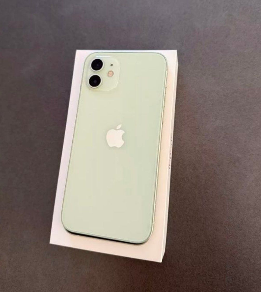 Apple Telefoni cellulari / Smartphones: iPhone 12 (128GB) Akku 98% – Usato da Luzern venduto da Waince786 1