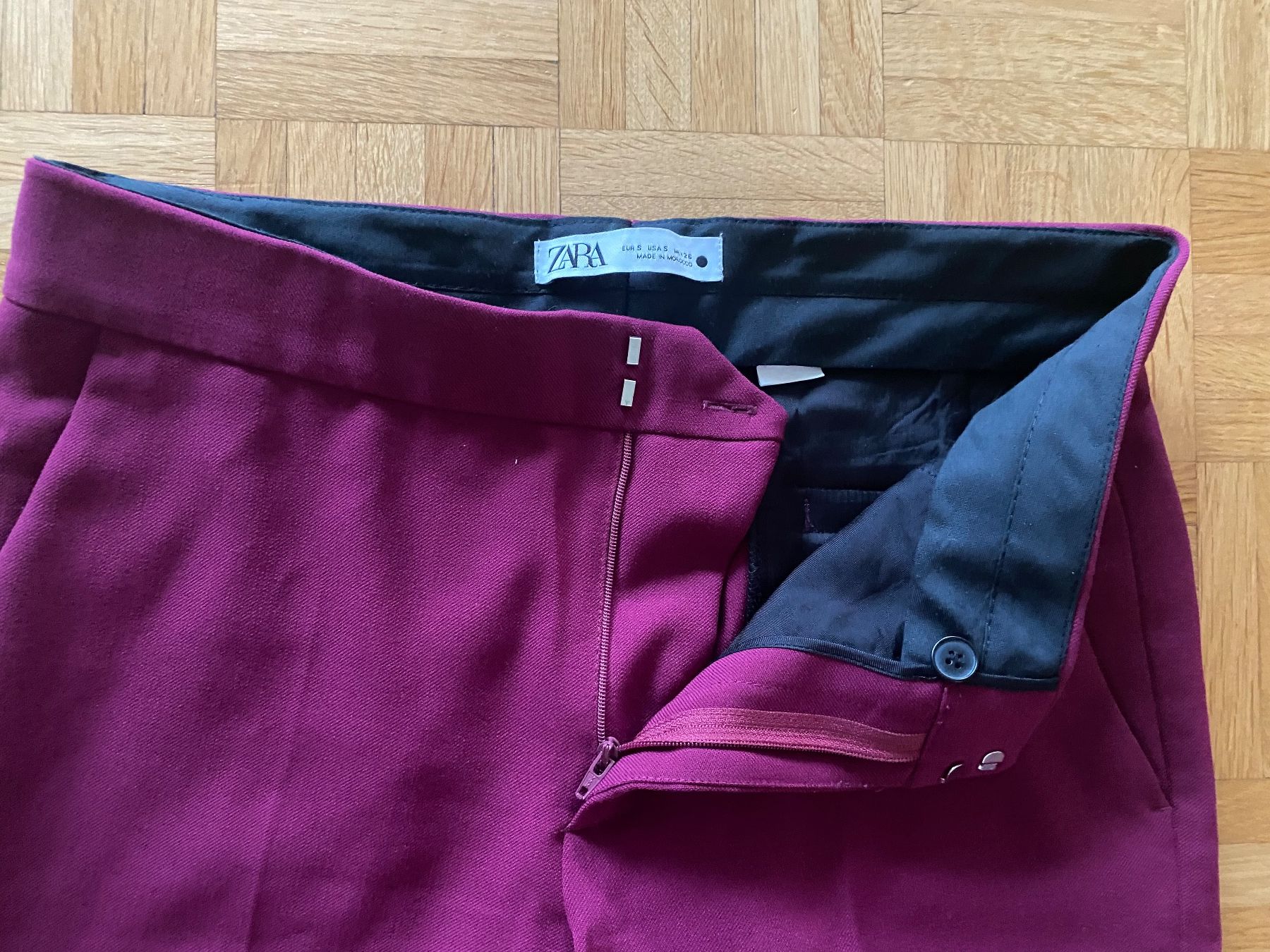 Zara Pantaloni: Hose Zara Gr S – Usato da Zug venduto da estarthyme 2