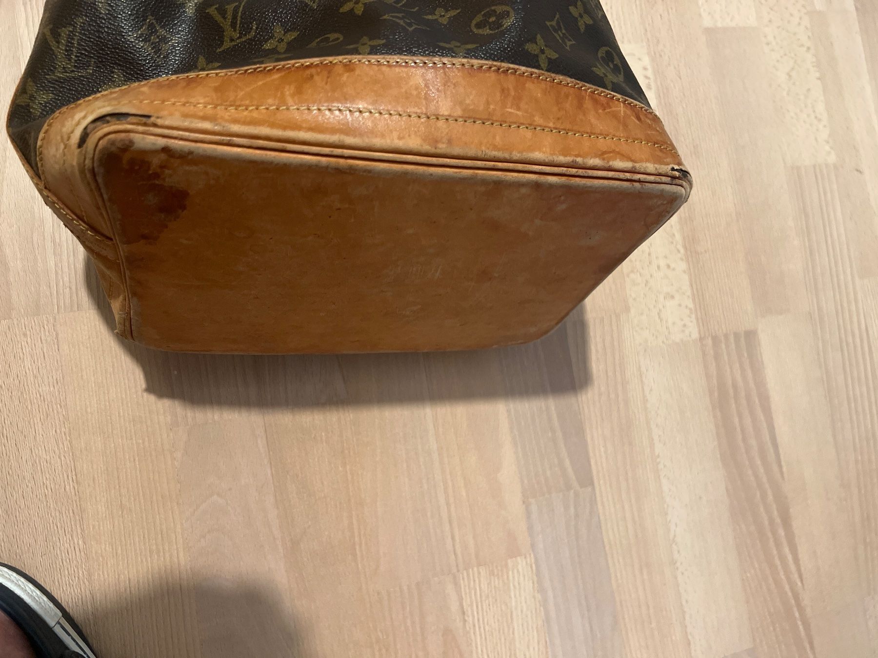 Louis Vuitton Taschen für Damen: Louis Vuitton Beutel – Gebraucht aus Winterthur von Dasomesi 2