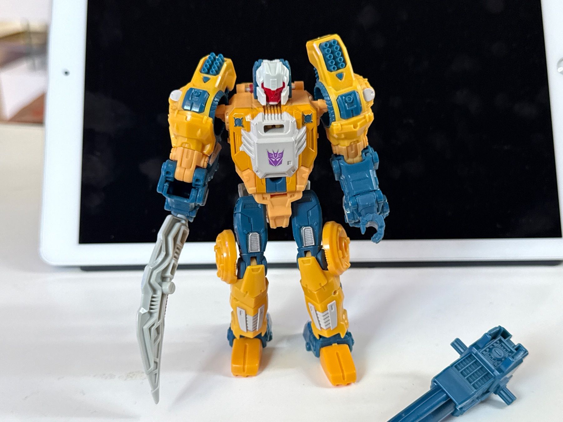 Hasbro Statuette: Transformers Titans Return MONXO Wolfwire Hasbro – Usato da Allschwil venduto da meeresperle 1