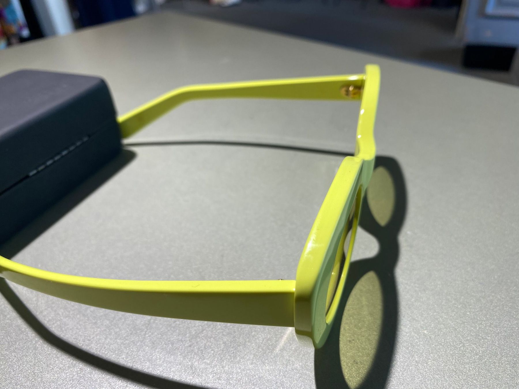 Lunettes & Verres: Sonnenbrille – Neuf (Voir description) à Olten par Adamo7 2