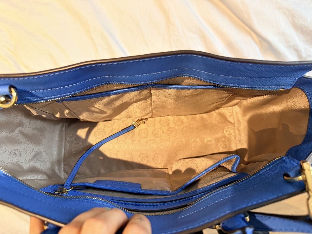 Michael Kors Taschen für Damen: Michael Kors Tasche – Neu (gemäss Beschreibung) aus Oberwil-Lieli von moderngirl 2