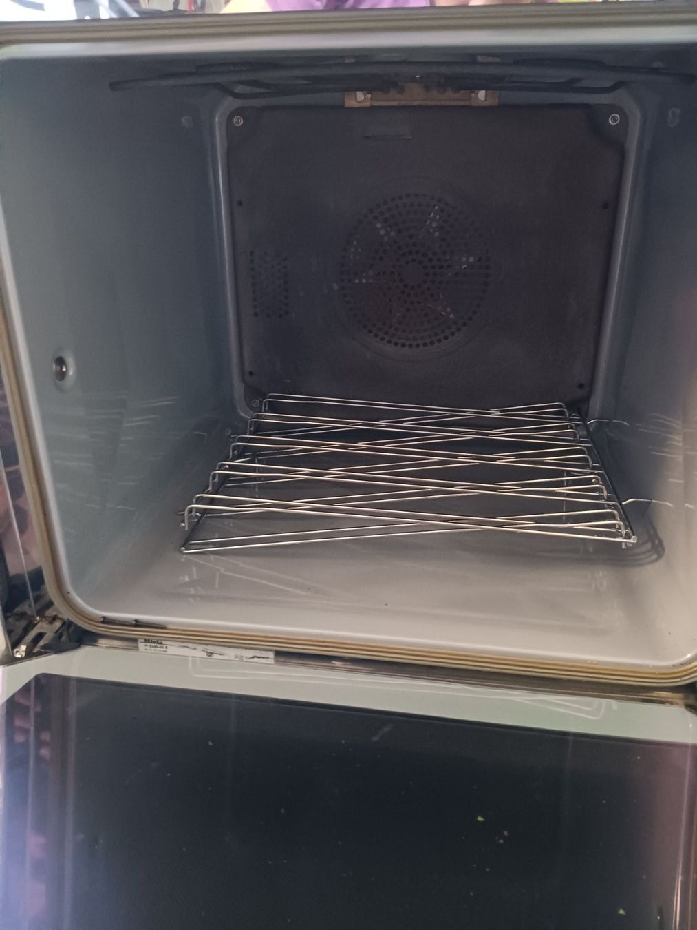 Miele Forni: four Miele avec 4 plaques de cuisson vitrocéramiques – Usato da Vicques venduto da greg87 3