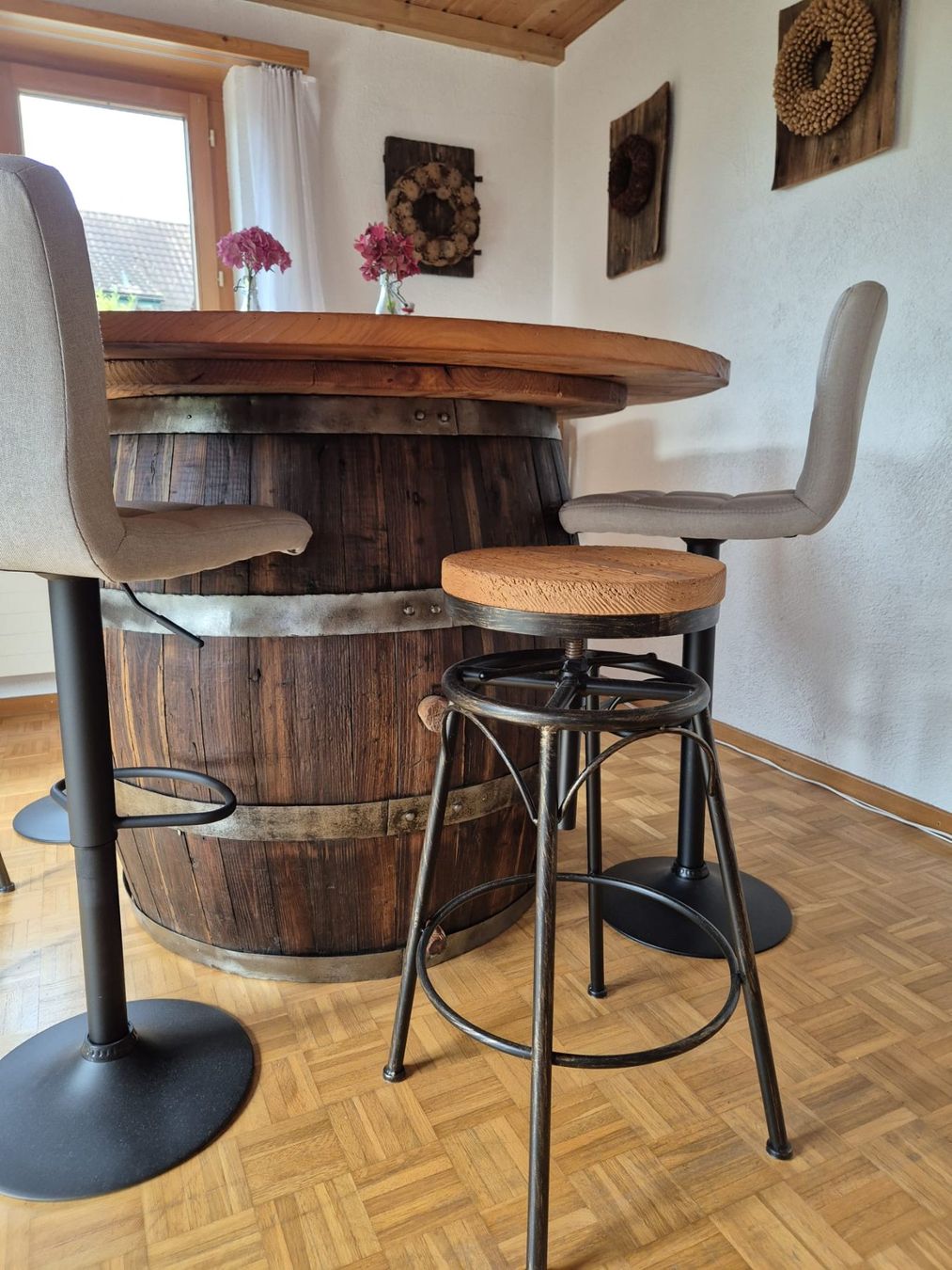 Tables: Esstisch / Bartisch – D'occasion à Oberschan par Schaanerli 5