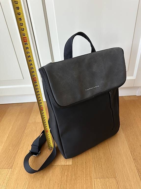 Kapten & Son Rucksäcke: Kapten & Son Vallen All Black Backpack – Gebraucht aus Zug von dhe_8lxn 4