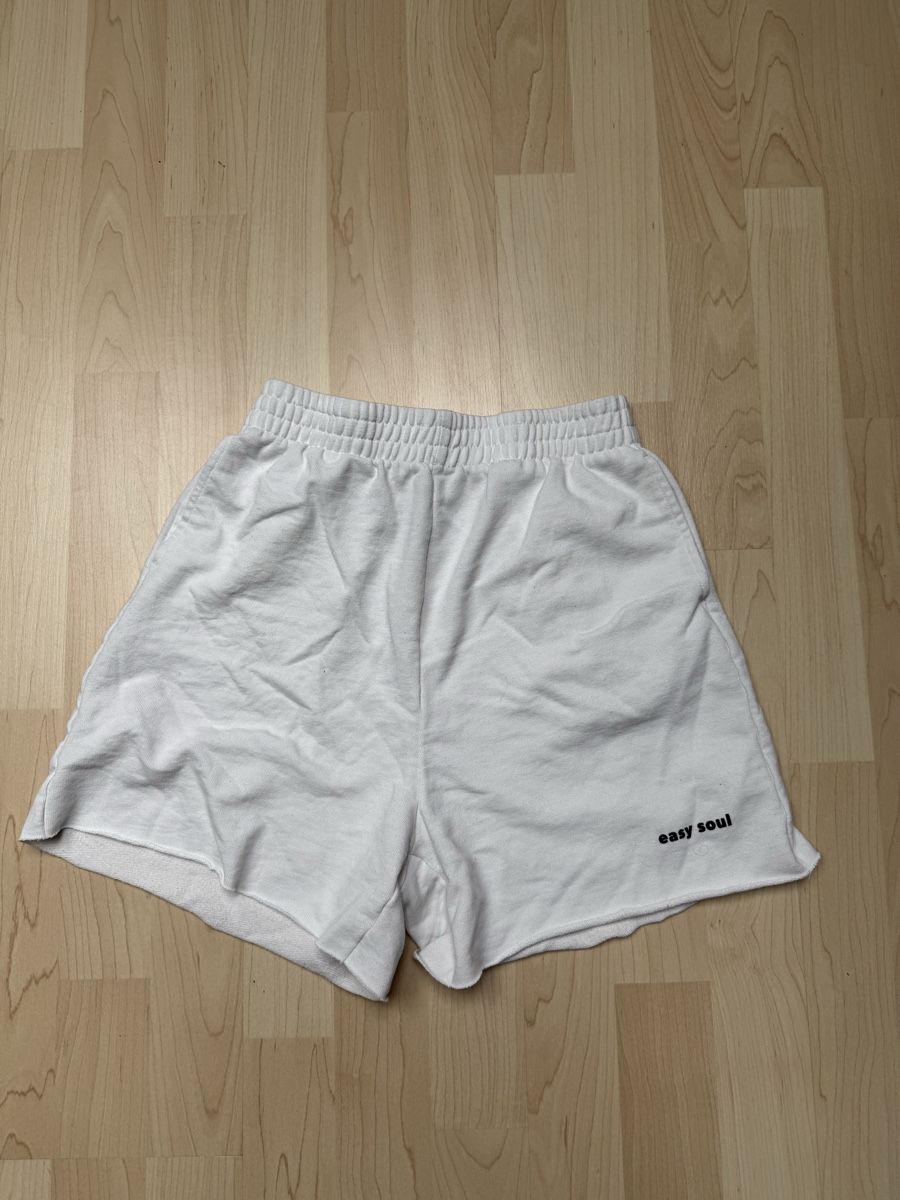Pantaloni: White Easy Soul Summer Shorts – Usato da Urdorf venduto da rob_c5wf
