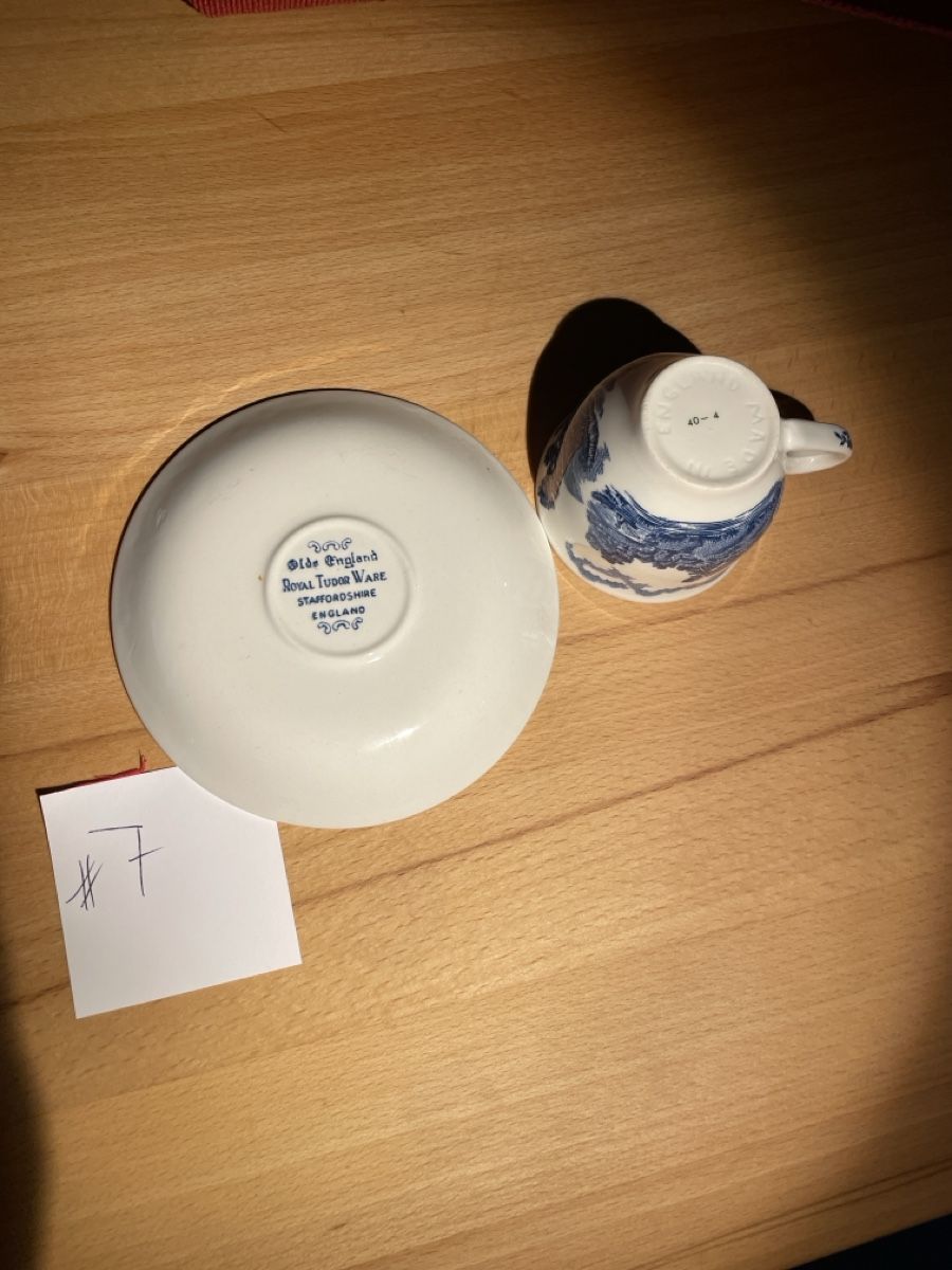 Tazze: Espressotasse mit Untertasse  – Usato da Seltisberg venduto da Erdbi 2