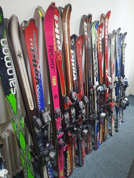 Sci: 38 Paar Ski im Paket – Usato da Grabs venduto da VUK10 5