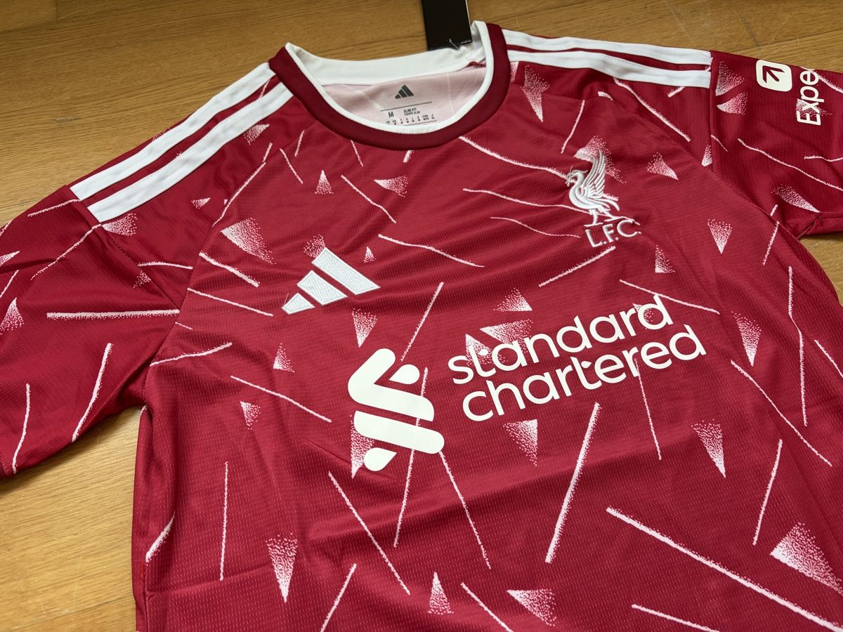 Liverpool Fc Canottiere & Pantaloni: Liverpool 26-27 trikot – Nuovo (secondo la descrizione) da Zollikerberg venduto da dcapshop 1