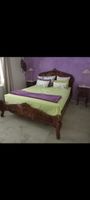Antikes Bett,  plus 2 Nachttische Top Zustand!