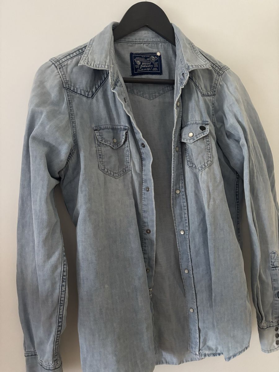 Diesel Camicie: DIESEL Jeanshemd – Nuovo (secondo la descrizione) da Münchwilen TG venduto da mer_g2zz