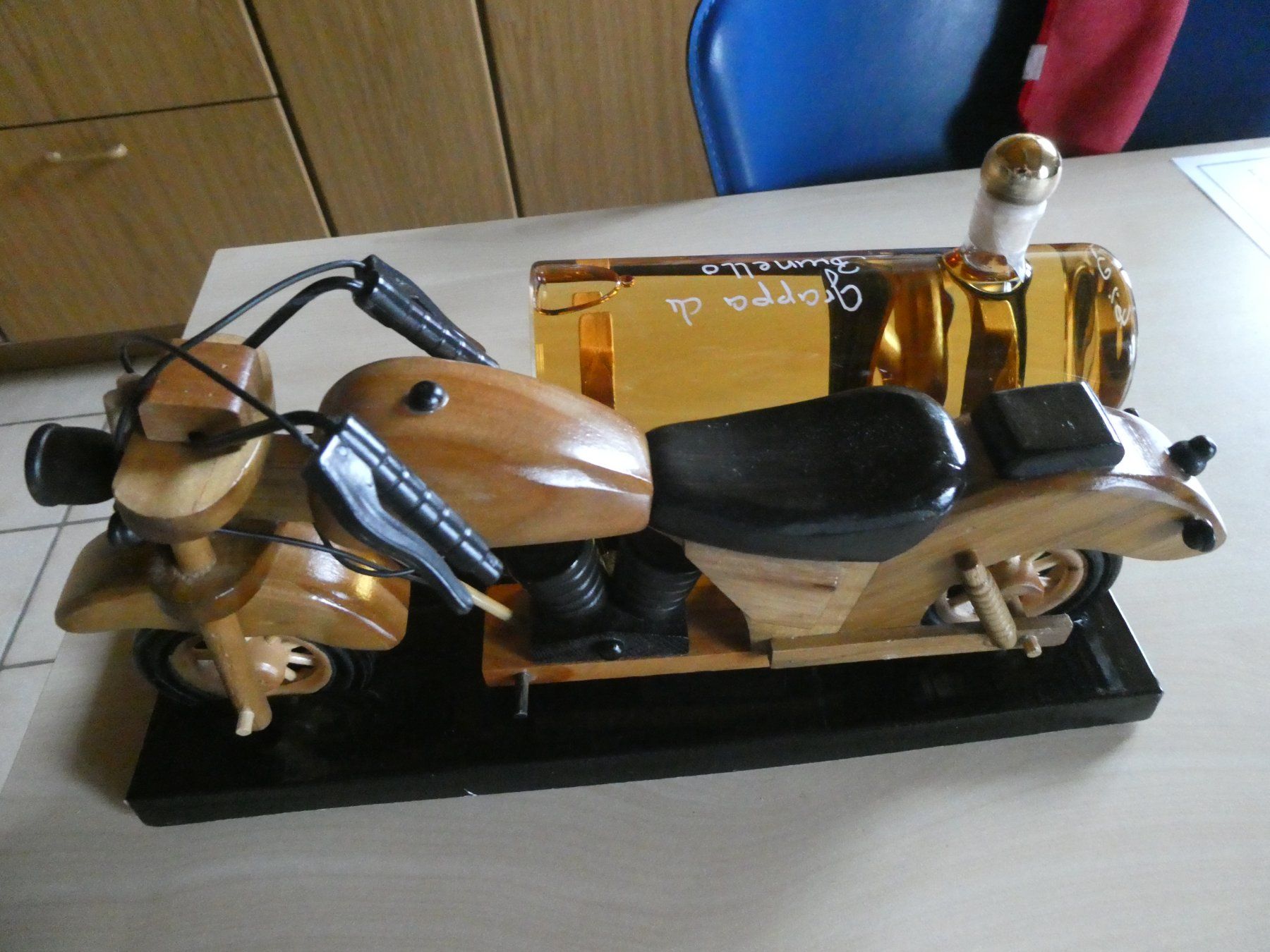 Spirituosen: Motorrad mit Seitenwagen und Grappa Flasche – Neu (gemäss Beschreibung) aus Eppenberg von huebi607 2