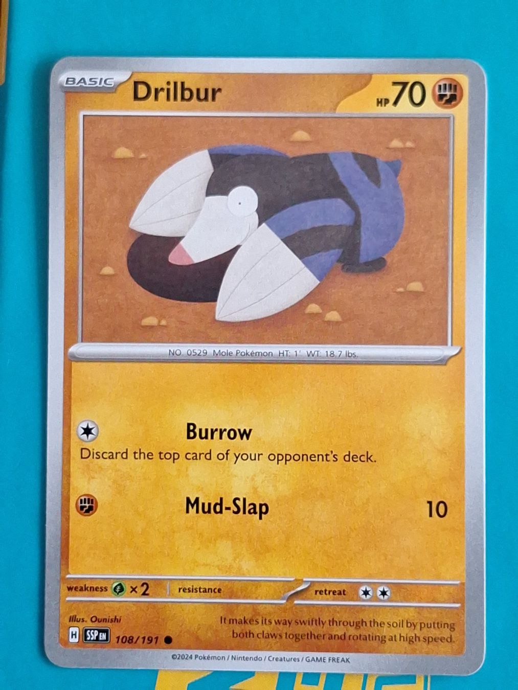 Pokémon Carte collezionabili: Drilbur - Pokemon Surging Sparks – Usato da Altstätten SG venduto da GGsGameshop