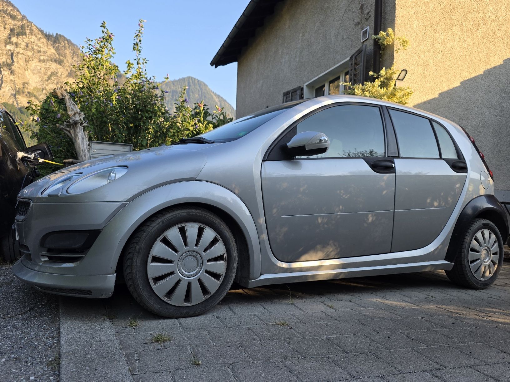 Smart Autos: Smart Forfour Brabus W454 – Gebraucht aus Landquart von Hives5 1