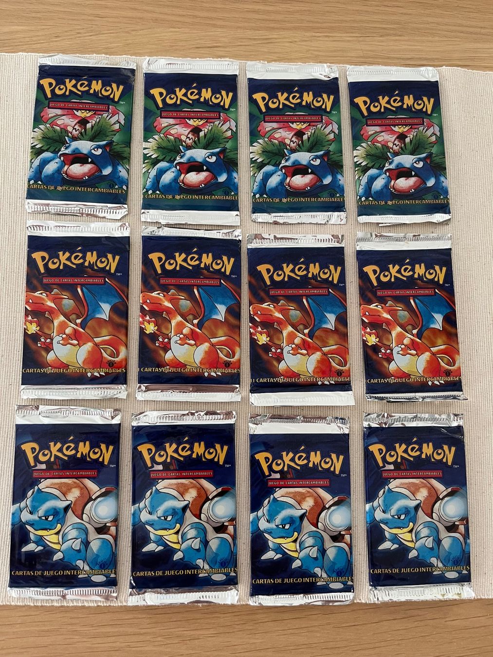 Pokémon Carte collezionabili: 12 boosters Pokémon 1st Edition Base Set scellés – Nuovo e nell'imballaggio originale da Fribourg venduto da Spicchio
