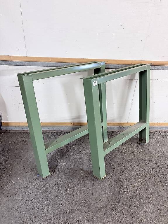 Altre attrezzature per officine: Lista Tischbeine 2Stk – Usato da Triesen venduto da f_l_gd22