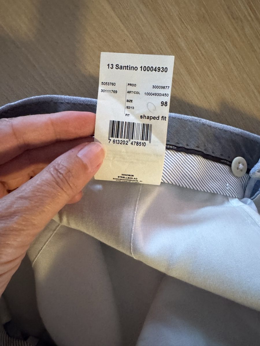 Windsor Pantalons: Herren Hose Windsor Santino shaped fit hellblau – Neuf (Voir description) à zürich par dalia06 2