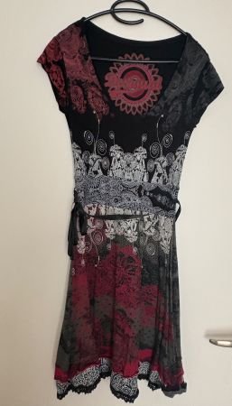 Desigual Rock schwarz/rot Gr. S