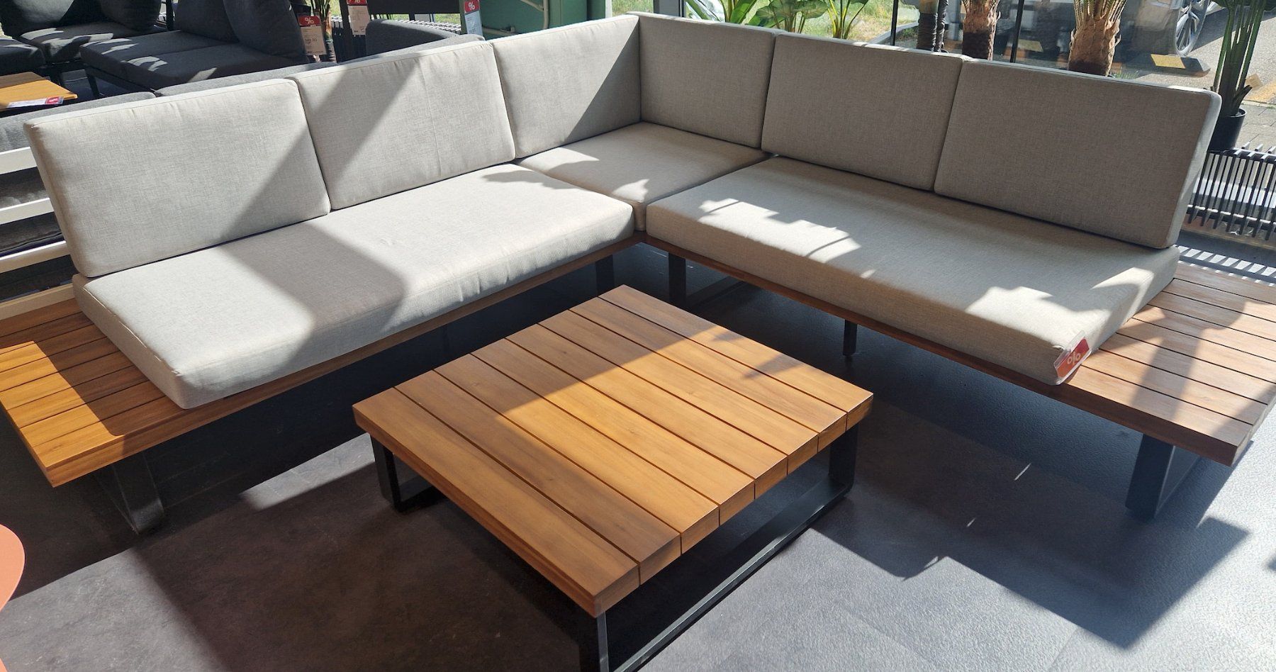 Sofas: Eck-Lounge für Terrasse oder Balkon – D'occasion à Thun par ral_7jv8