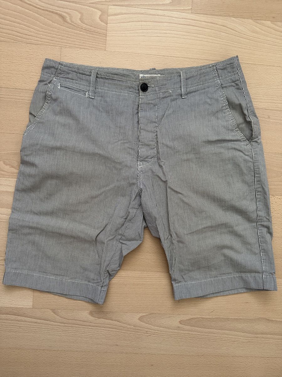 J.Crew Pantaloni: J.Crew kurze Hose Shorts Gr. 32 – Usato da Bonstetten venduto da kaiser_a