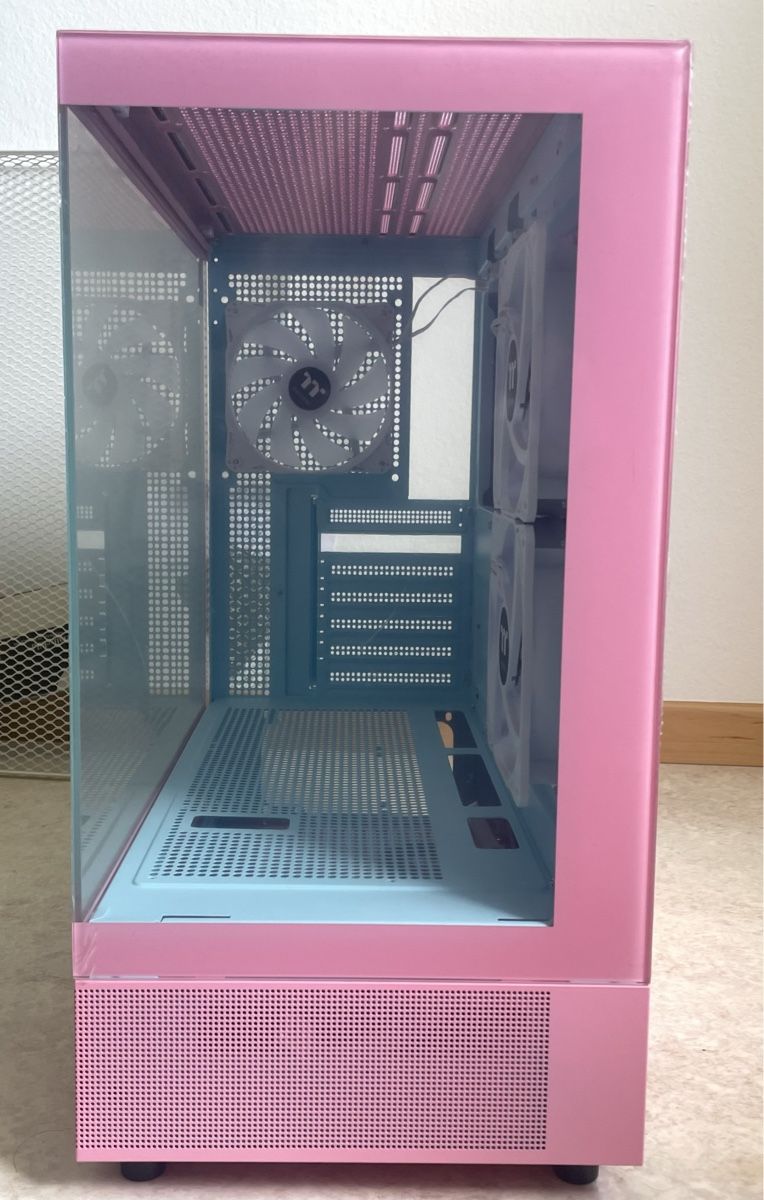 Thermaltake Custodie: Thermaltake PC-Gehause, Rosa/Blau – Usato da Hochdorf venduto da lei_z8js 2