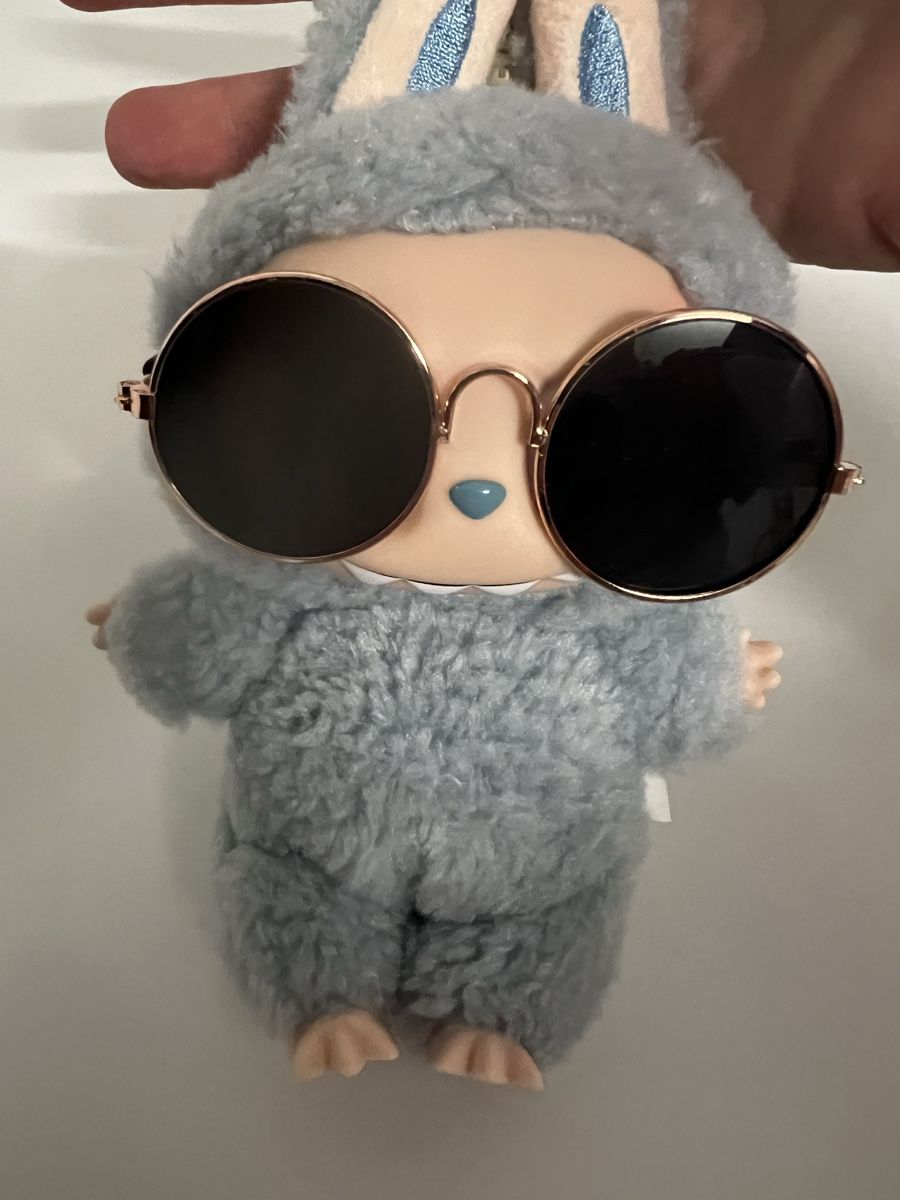 Brillen & Gläser: LABUBU SONNENBRILLE IM OVERSIZED LOOK – Neu (gemäss Beschreibung) aus Wetzikon ZH von Nakari11