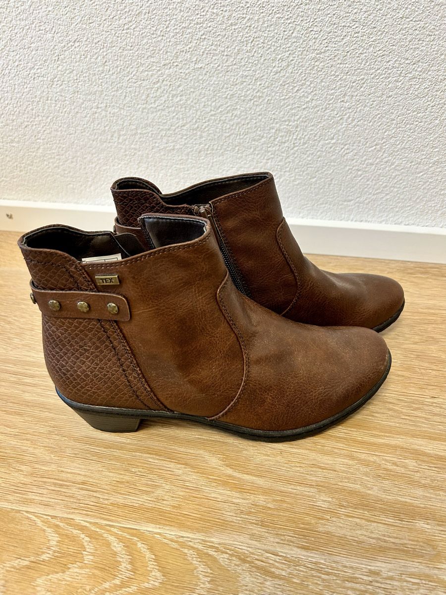 Scarpe da donna: Braune Herbstschuhe – Nuovo (secondo la descrizione) da Rorschach venduto da fla_62jm 1