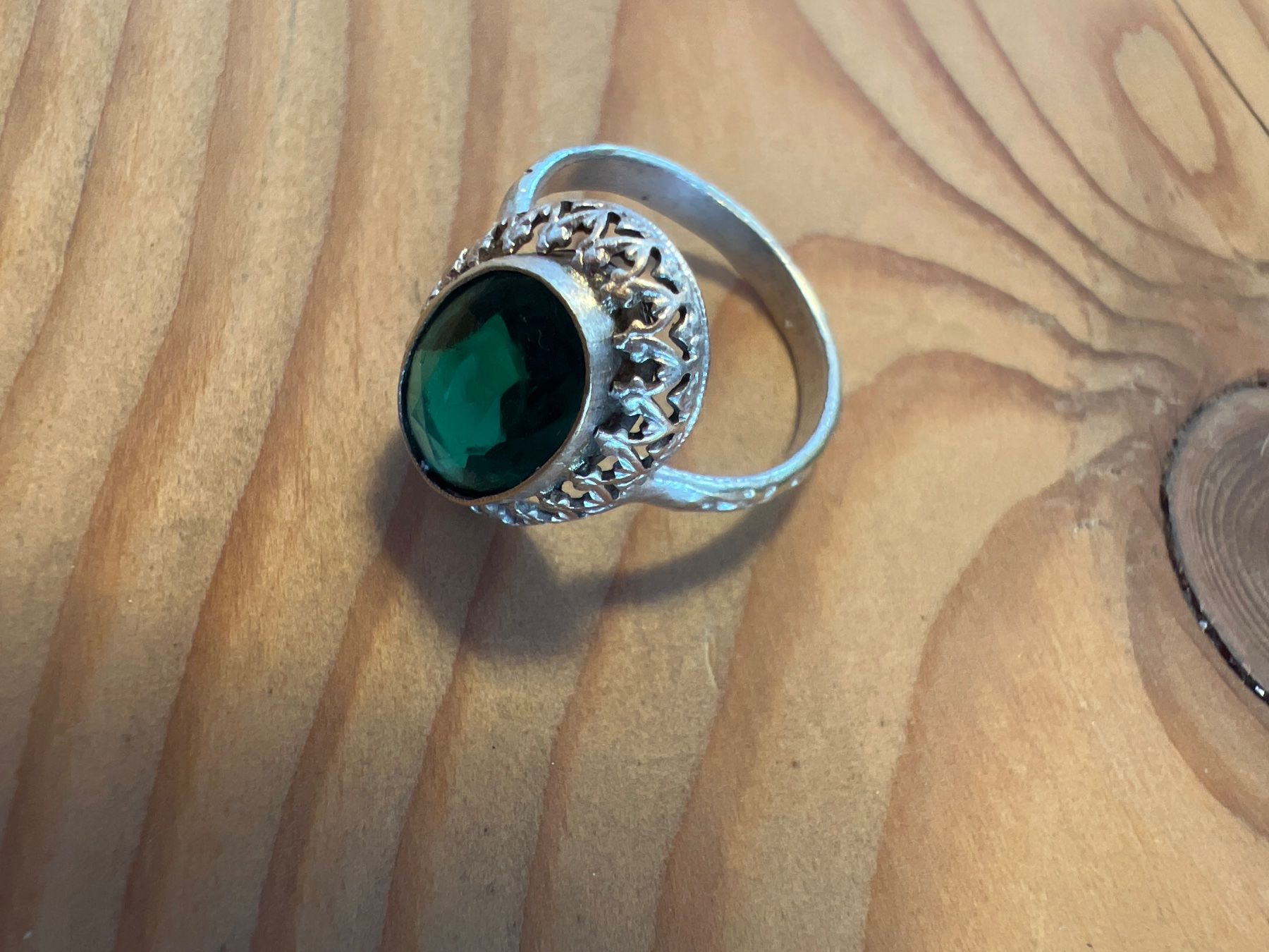Ringe: Antik Silber Art Deco Ring mit grünem Stein – Gebraucht aus Buchs SG von  5
