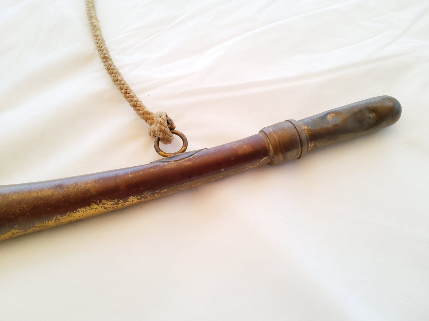 Tutti gli attrezzi: Antique cor de chasse avec cordelette  – Usato da Malleray venduto da Broc-Mo 7
