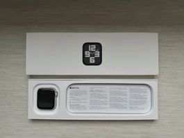 Apple Watch SE (2a Gen) 40mm GPS – Argento Alluminio + Scato
