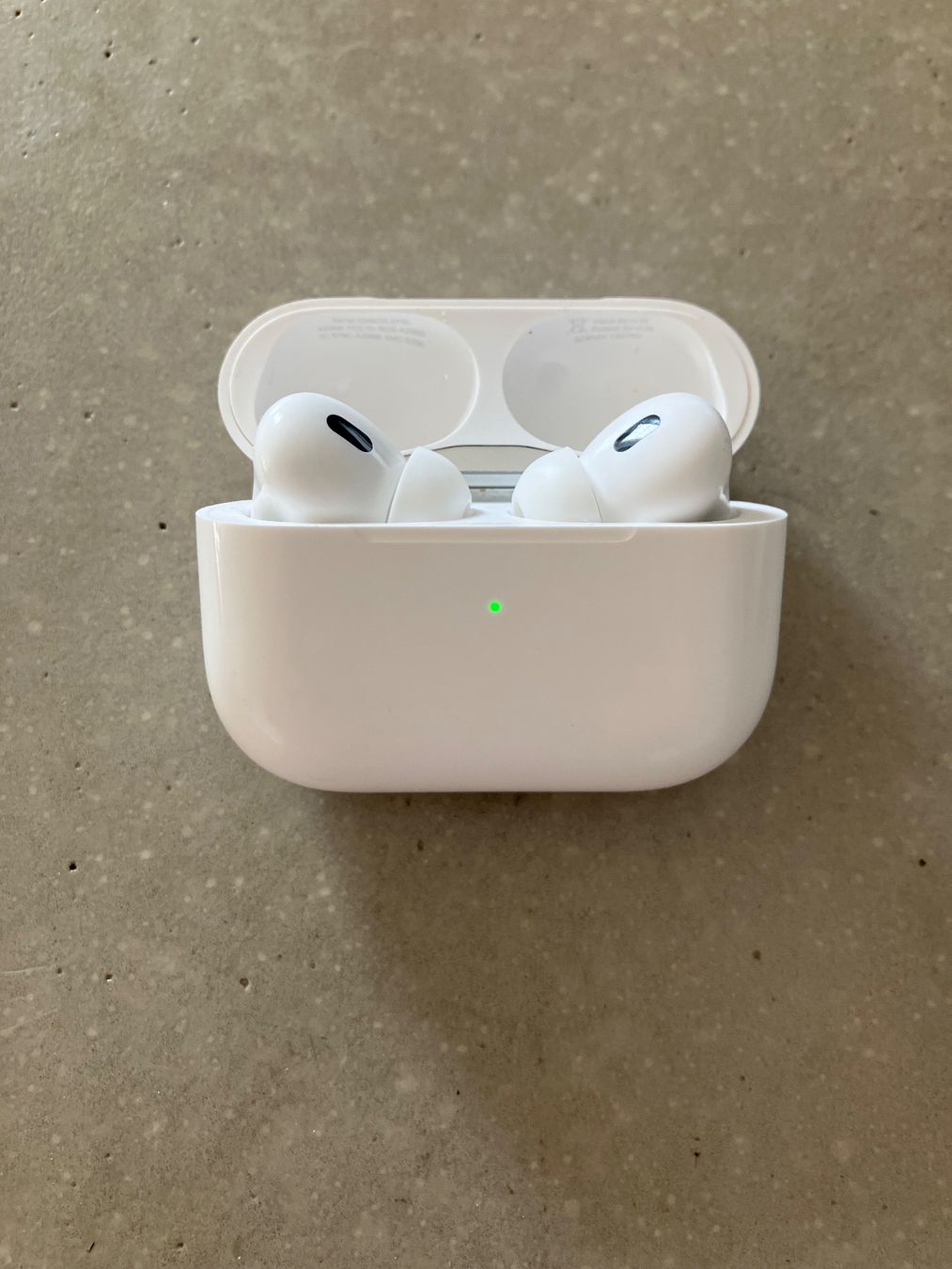 Apple Casques audio: APPLE Air Pods Pro 2 – D'occasion à Lausanne par mr.v